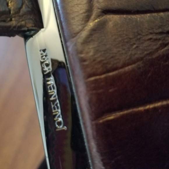 Jones New York Snakeskin Handbag - Picture 2 of 5